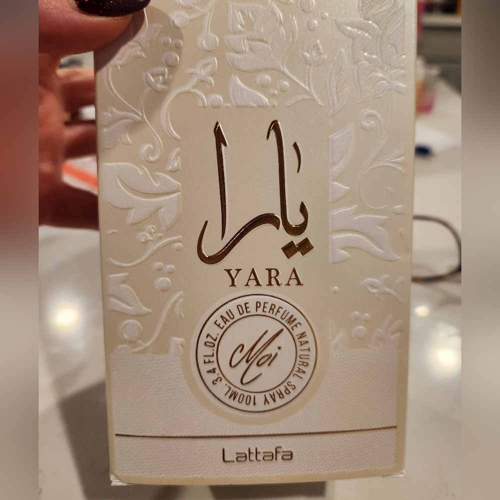 Yara Moi parfume 3.4 oz, new